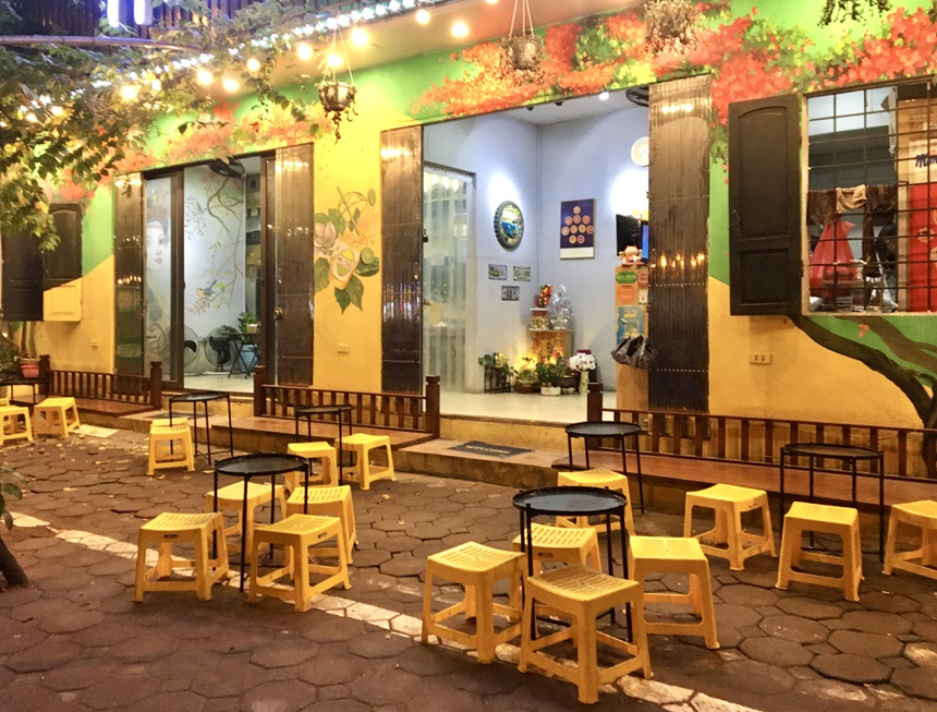 Đèn trang trí Hà Nội - không gian quán trà