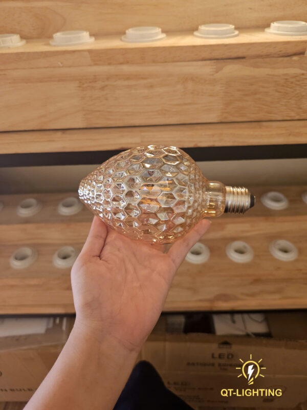 bóng led hình dâu tây lớn