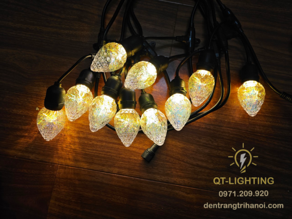 Bóng E27 chất liệu nhựa cao cấp hình quả dâu tây - QTlighting